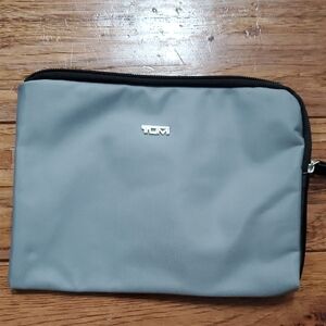 Tumi For Delta Small Travel Pouch